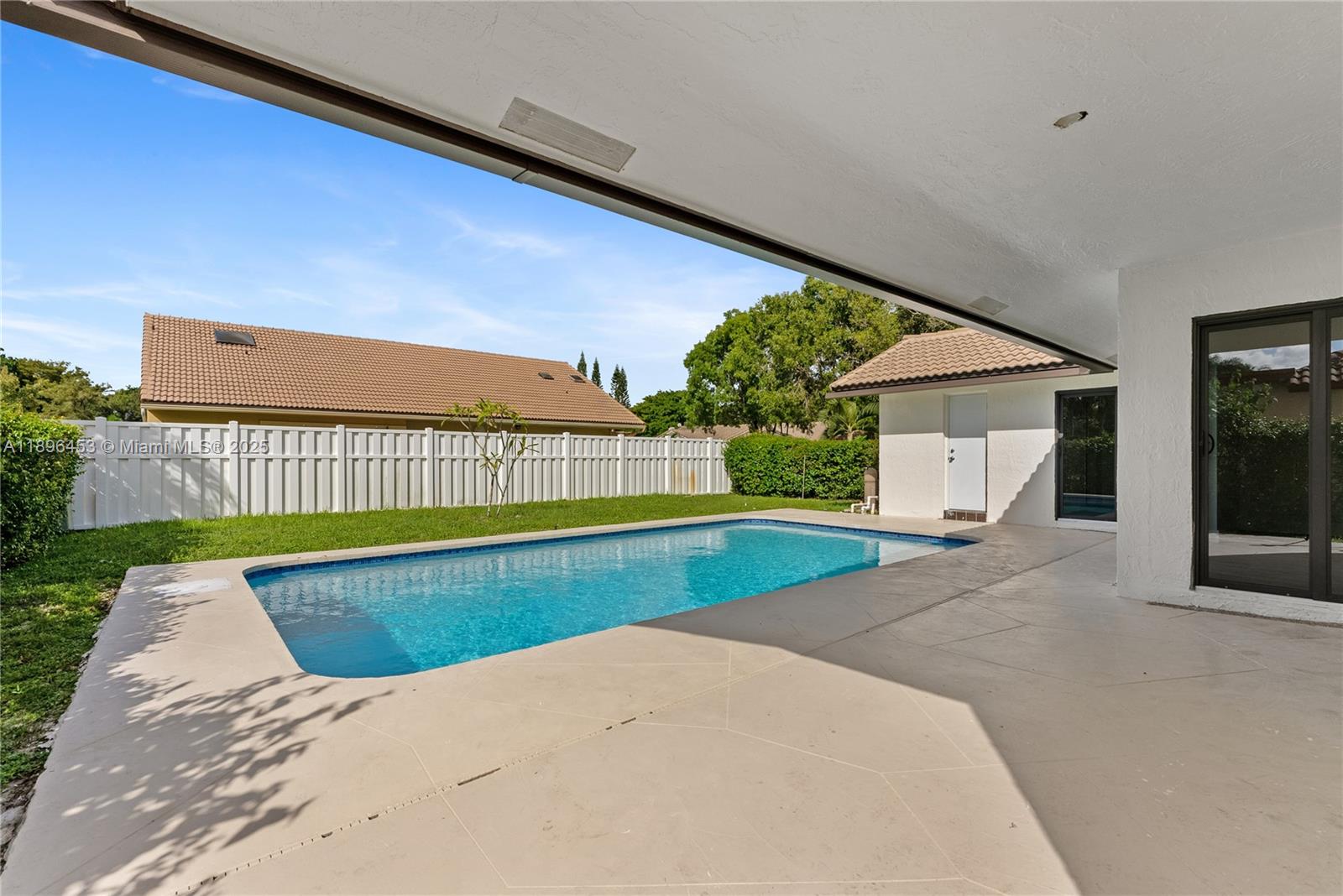 CYPRESS RUN - Residential