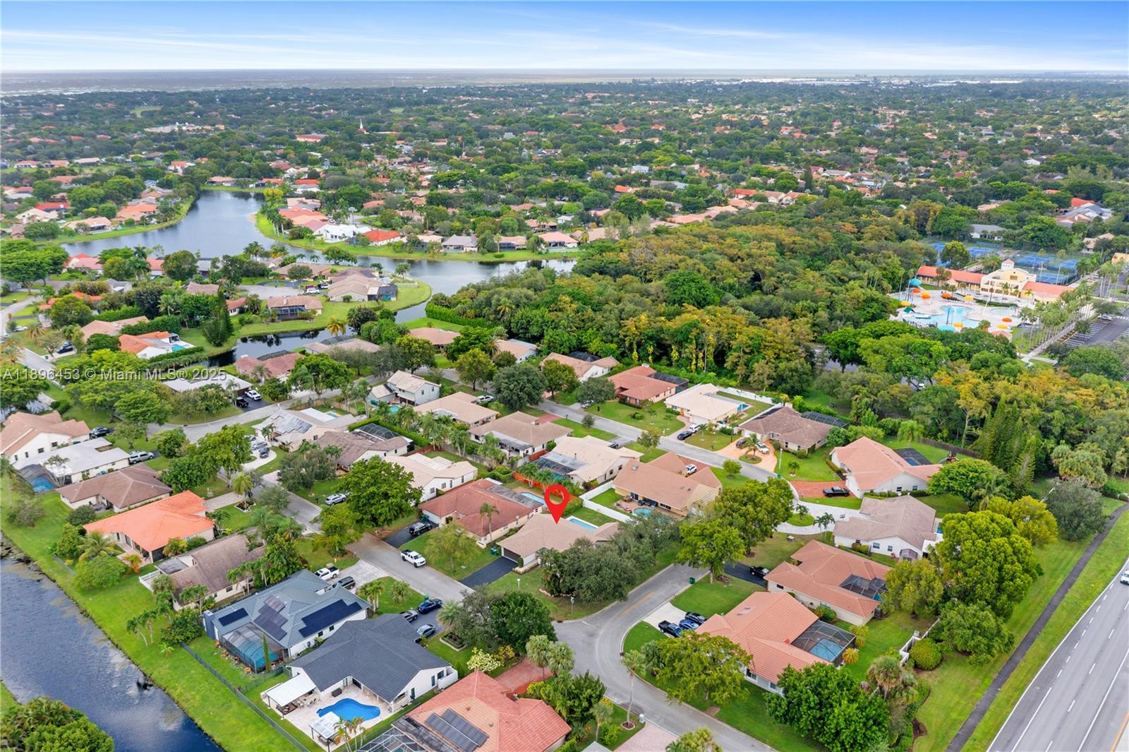 CYPRESS RUN - Residential
