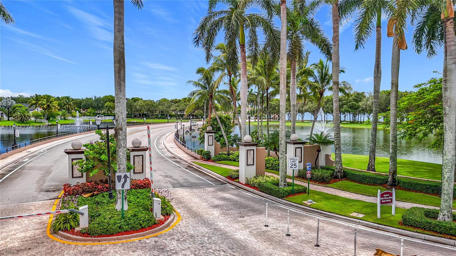 RIVIERA ISLES III - Residential