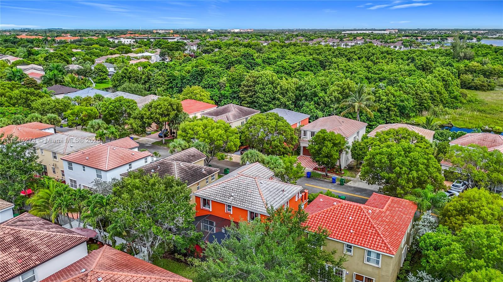 RIVIERA ISLES III - Residential