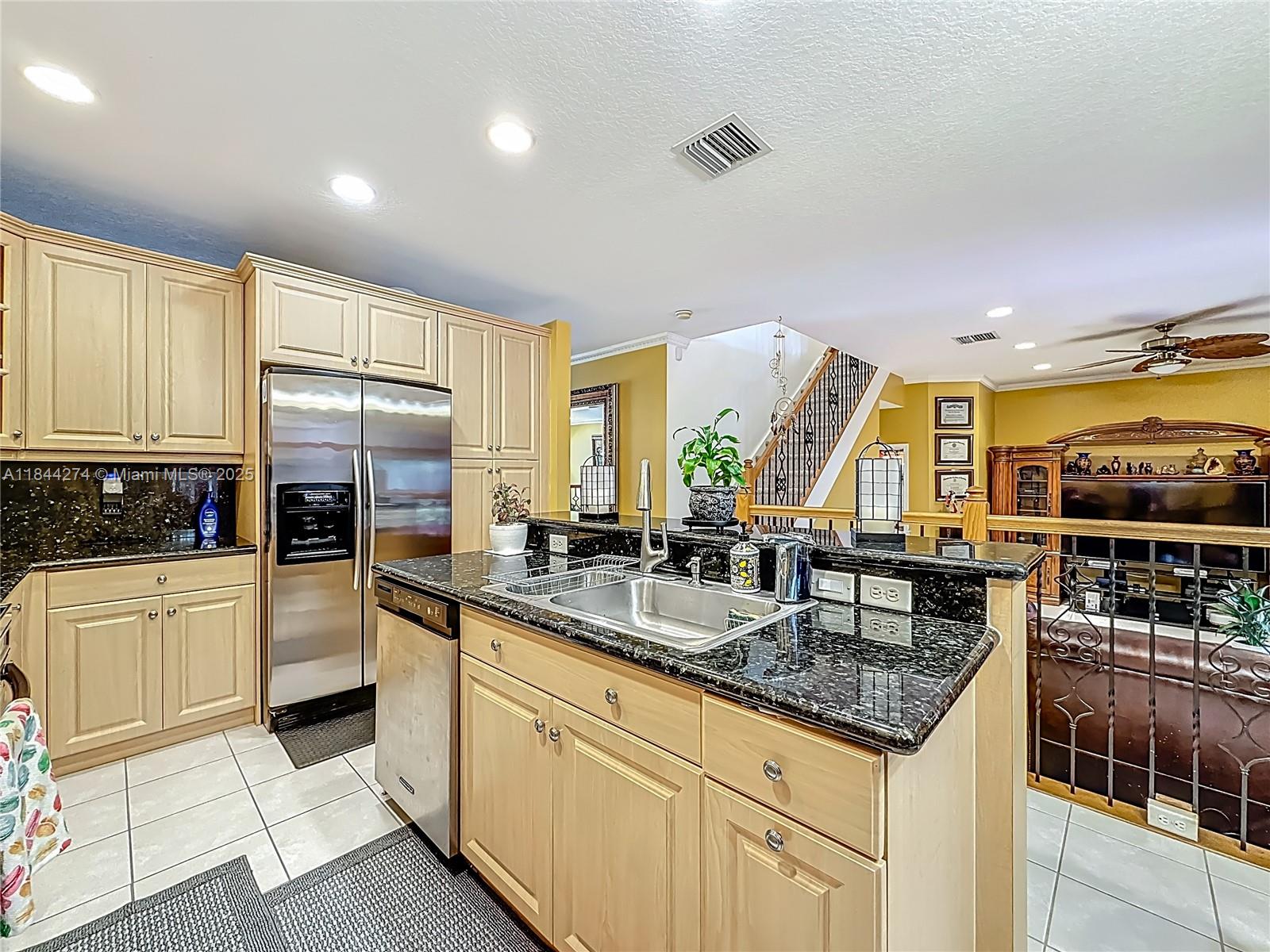 RIVIERA ISLES III - Residential