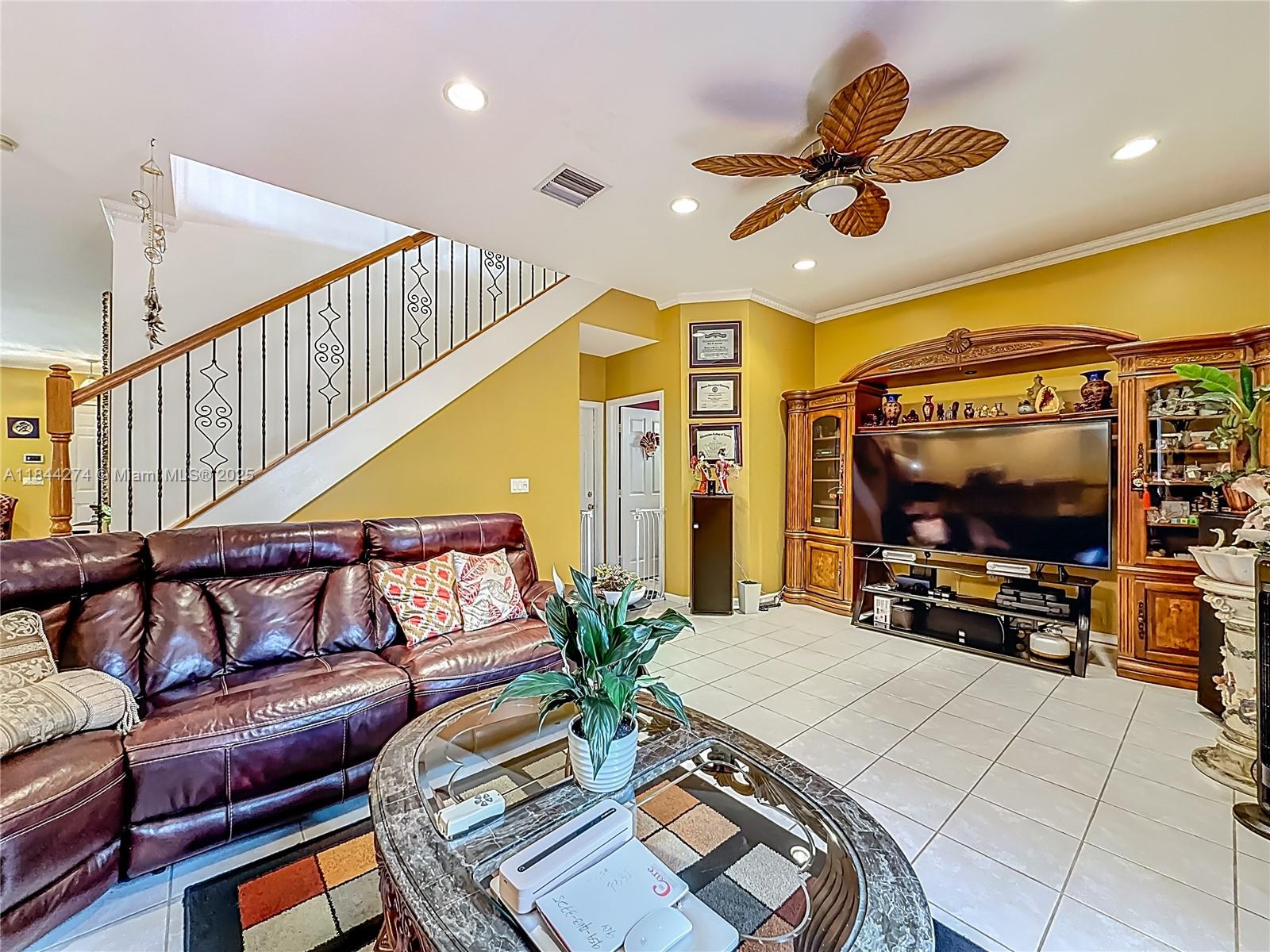 RIVIERA ISLES III - Residential