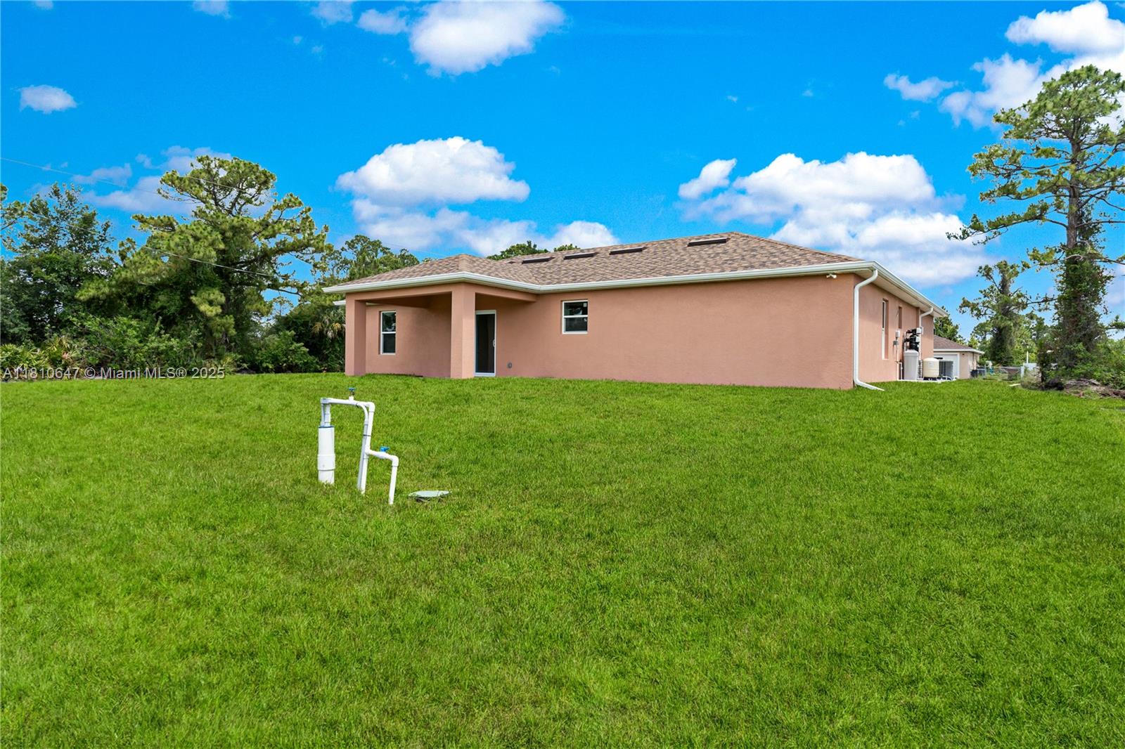 LEHIGH ACRES UNIT 11 BLK 1 - Residential