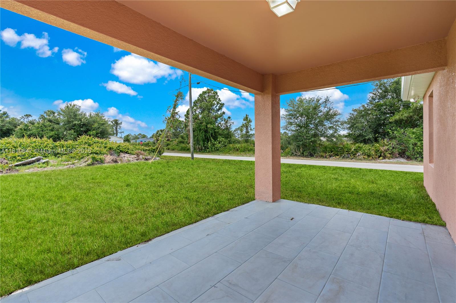 LEHIGH ACRES UNIT 11 BLK 1 - Residential