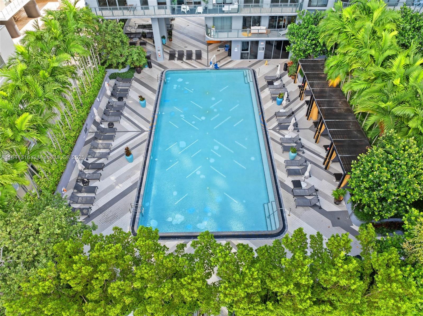 3401 MIDTOWN CONDO - Residential