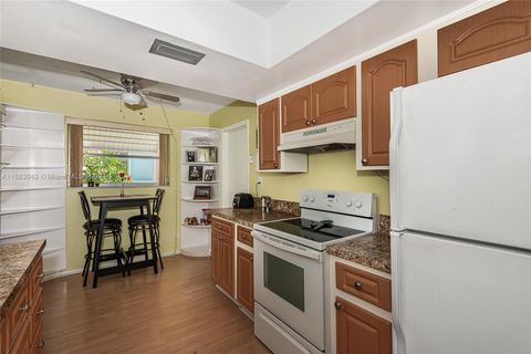 Single Family Residence in Tamarac FL 4405 48th Ave Ave 9.jpg