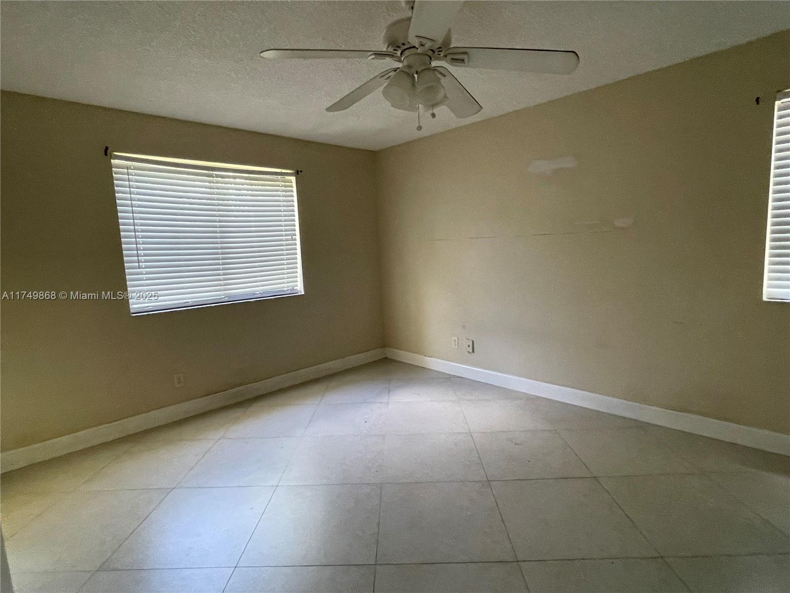 NAPOLI GARDENS AT CORAL S - Residential