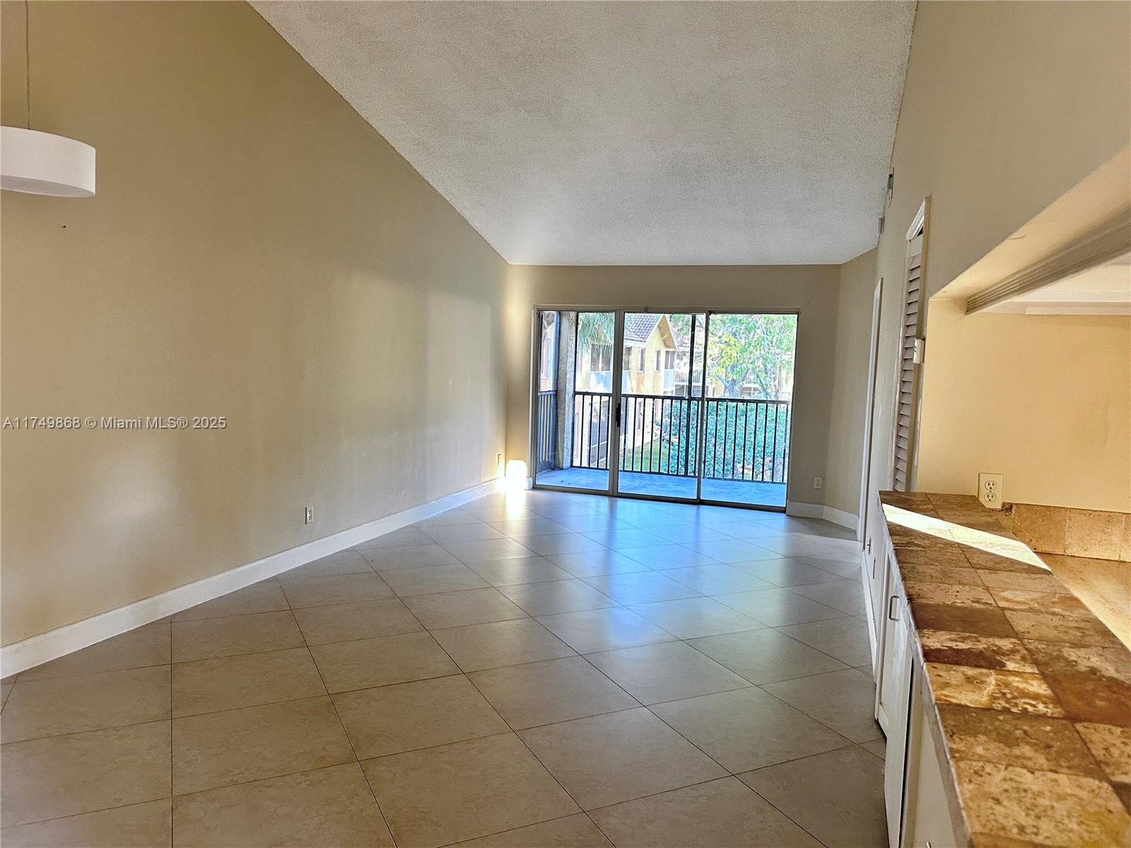 NAPOLI GARDENS AT CORAL S - Residential