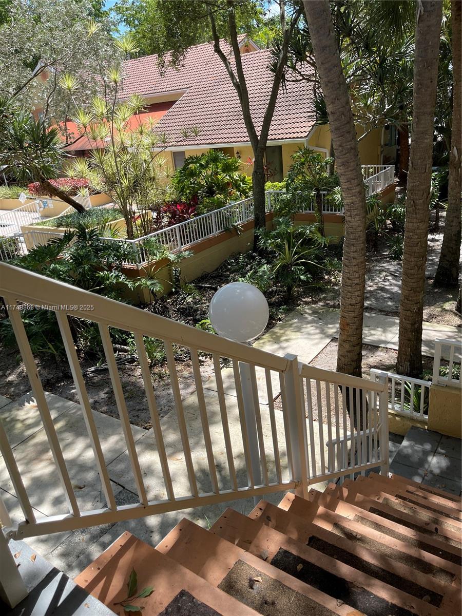 NAPOLI GARDENS AT CORAL S - Residential