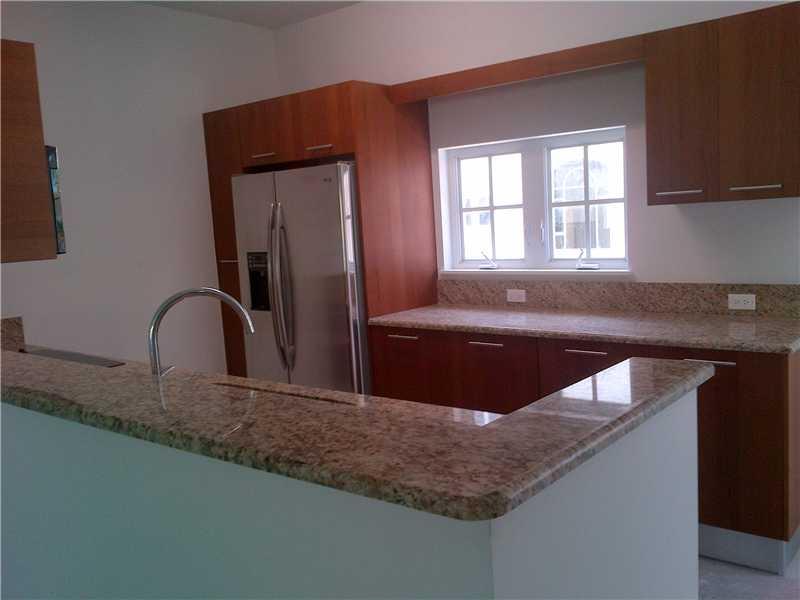 MERCO AT AVENTURA - Residential Lease