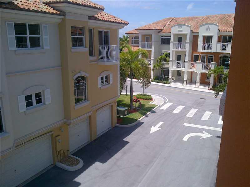 MERCO AT AVENTURA - Residential Lease