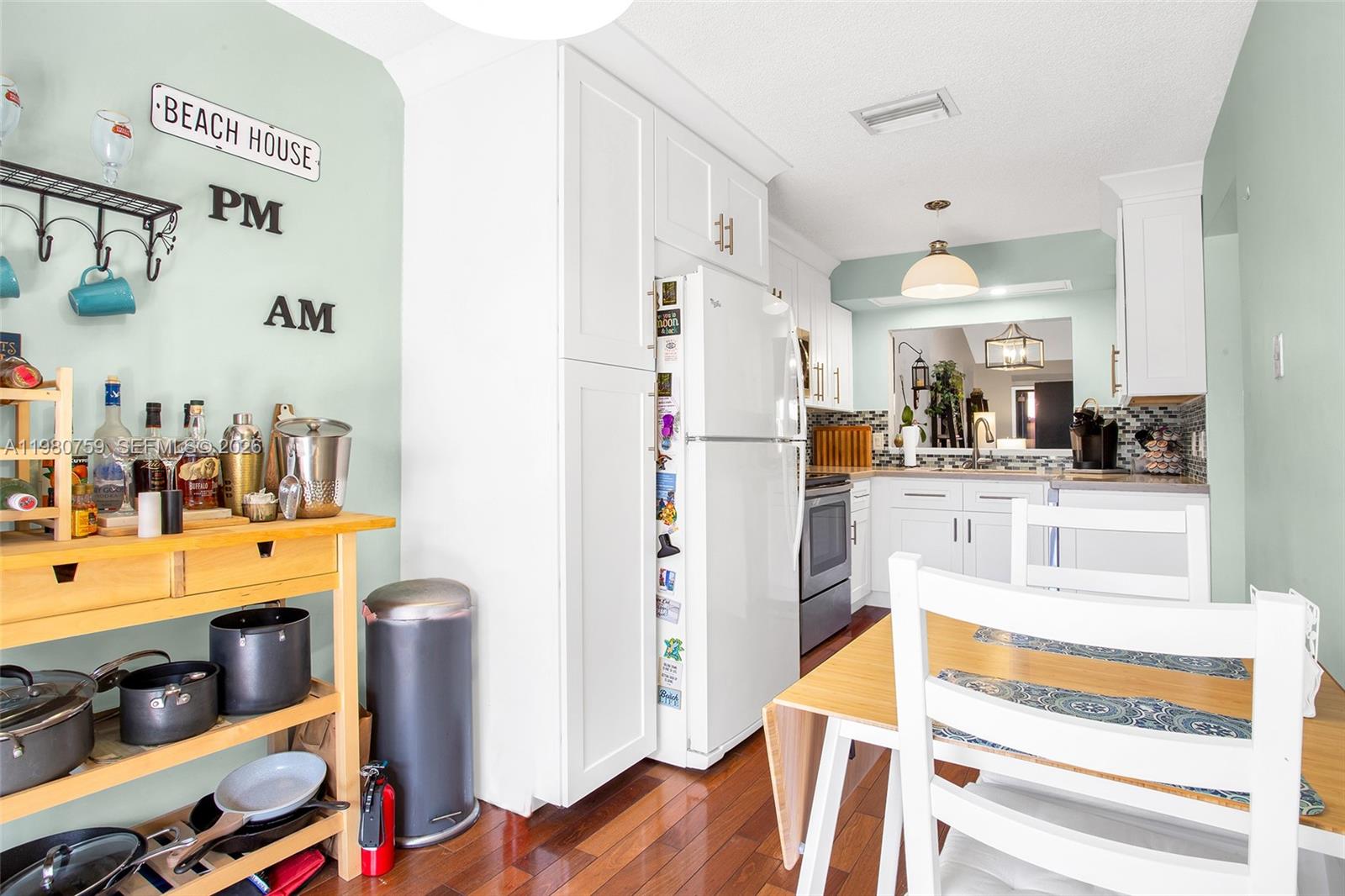 SANDPIPER BAY - Residential