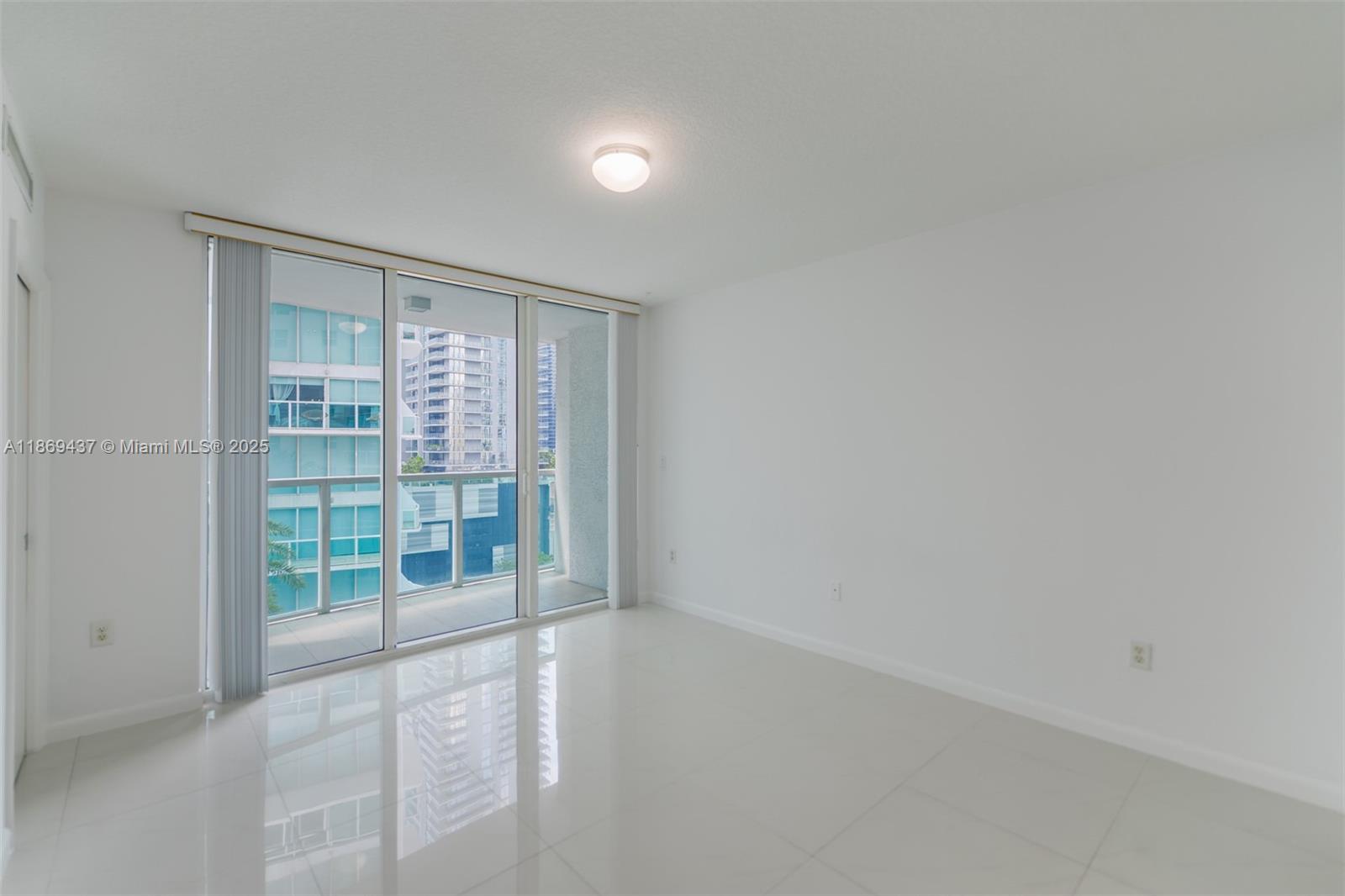 31 SE 5th St 1510