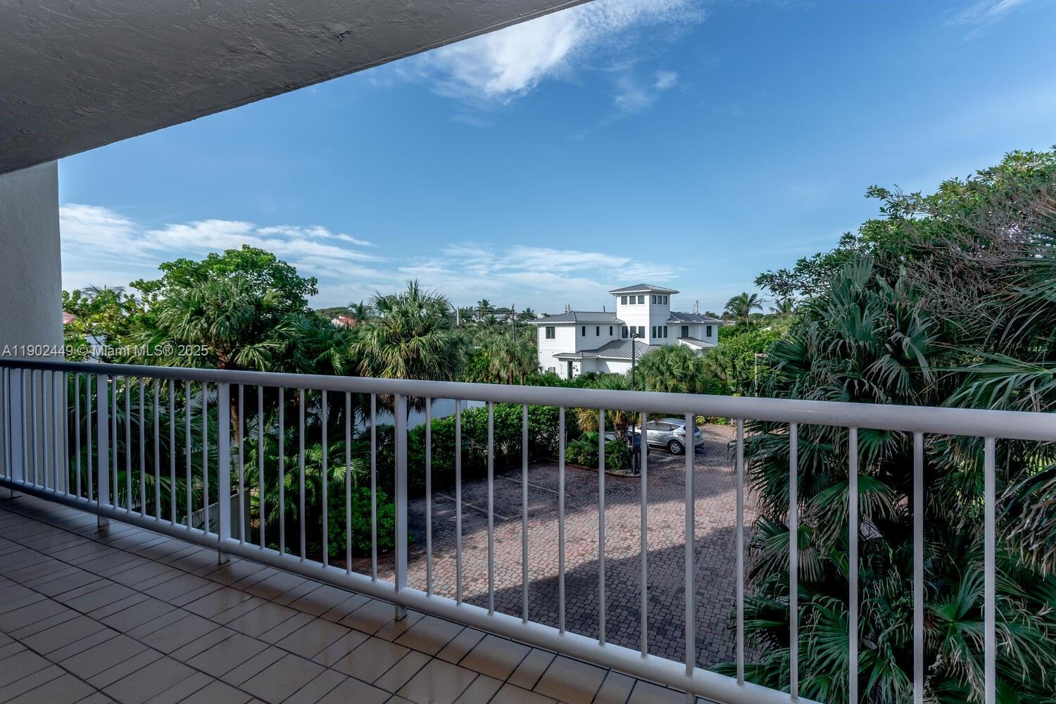 PELICAN WALK 1 CONDO - Residential Lease
