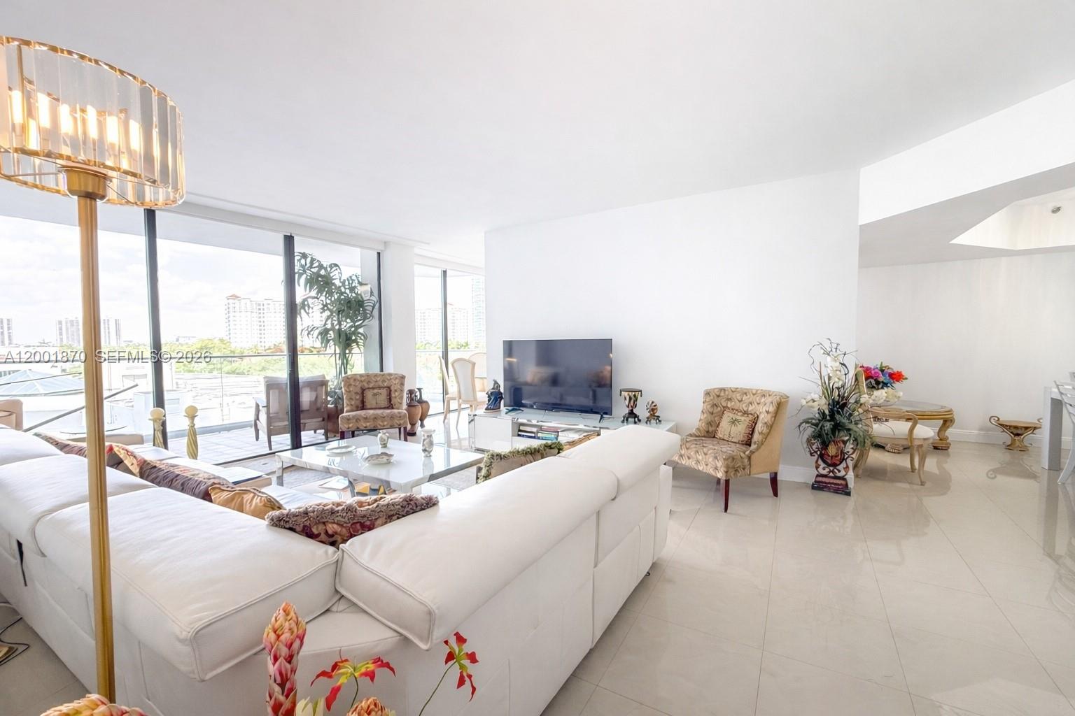 19707 Turnberry Way 6L