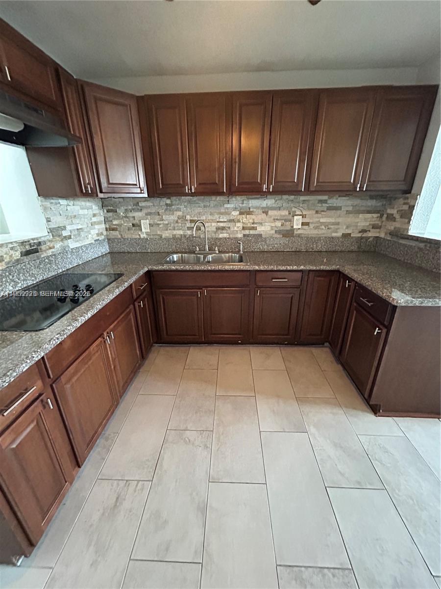 THIRD AMEND PLAT OF PORTI - Residential