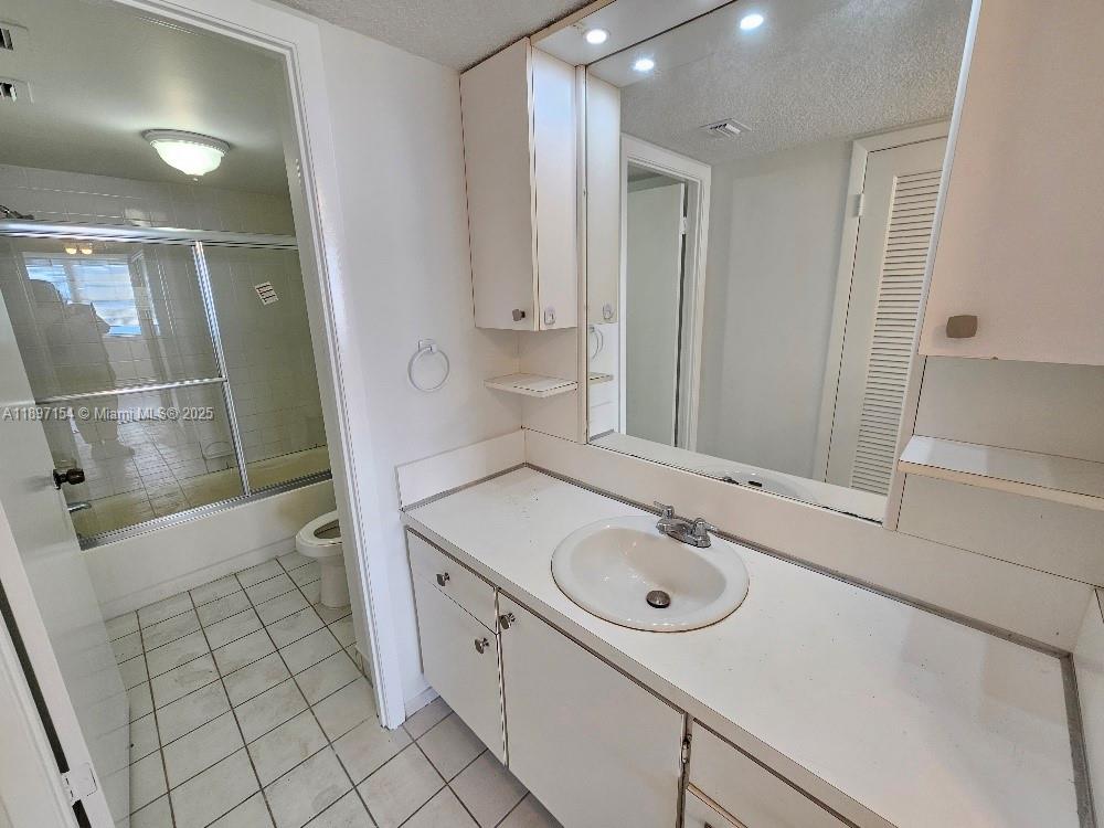 DEL PRADO MARINA - Residential Lease