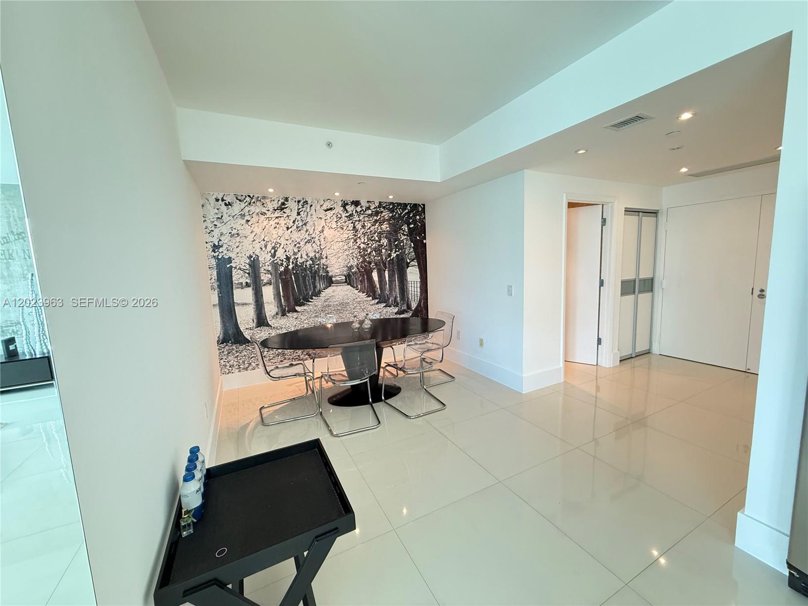 3131 NE 188th St 2-504