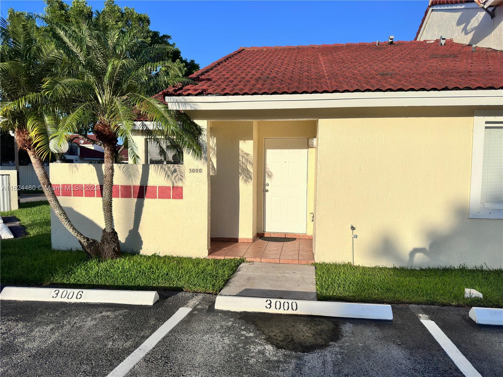 3000 San Remo Cir Cir, Homestead, Miami-Dade County, Florida - 2 Bedrooms  
2 Bathrooms - 