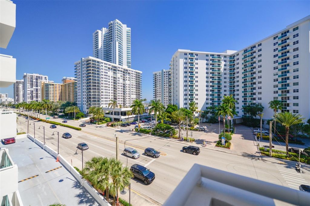 Photo of 3000 S Ocean Dr #414, Hollywood, FL 33019 (MLS # A11353234)