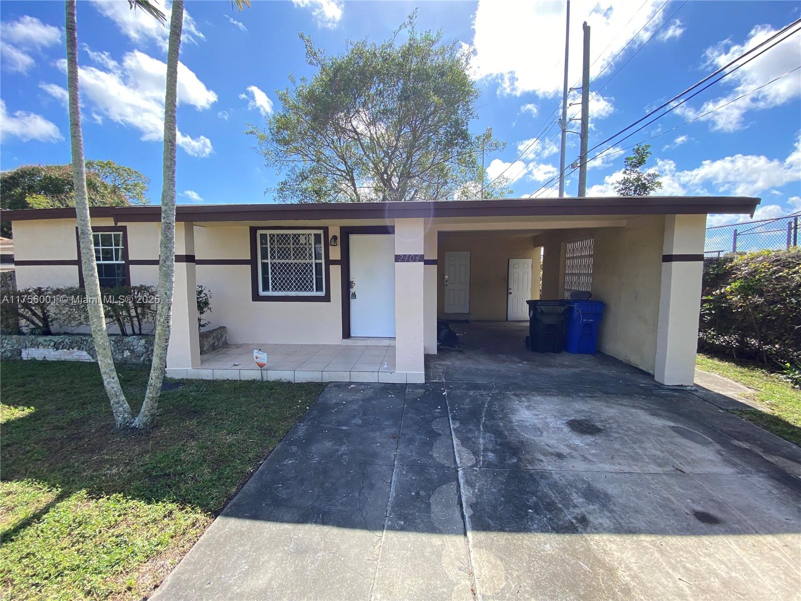 Rental Property at 2404 Nw 13th Ct, Fort Lauderdale, Broward County, Florida - Bedrooms: 2 
Bathrooms: 1  - $2,000 MO.