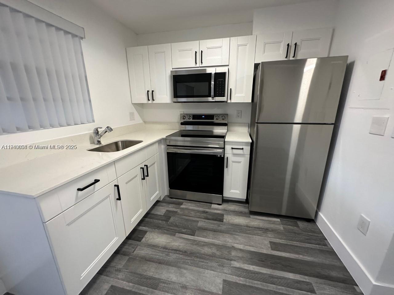 SUNRISE AT SUNSET VIEW CO - Residential Lease