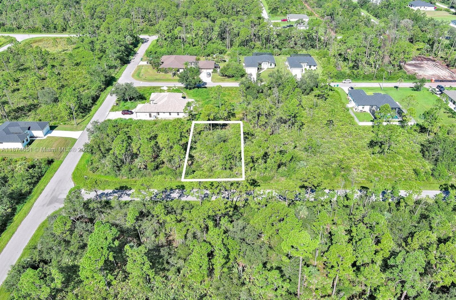 PORT CHARLOTTE - Land