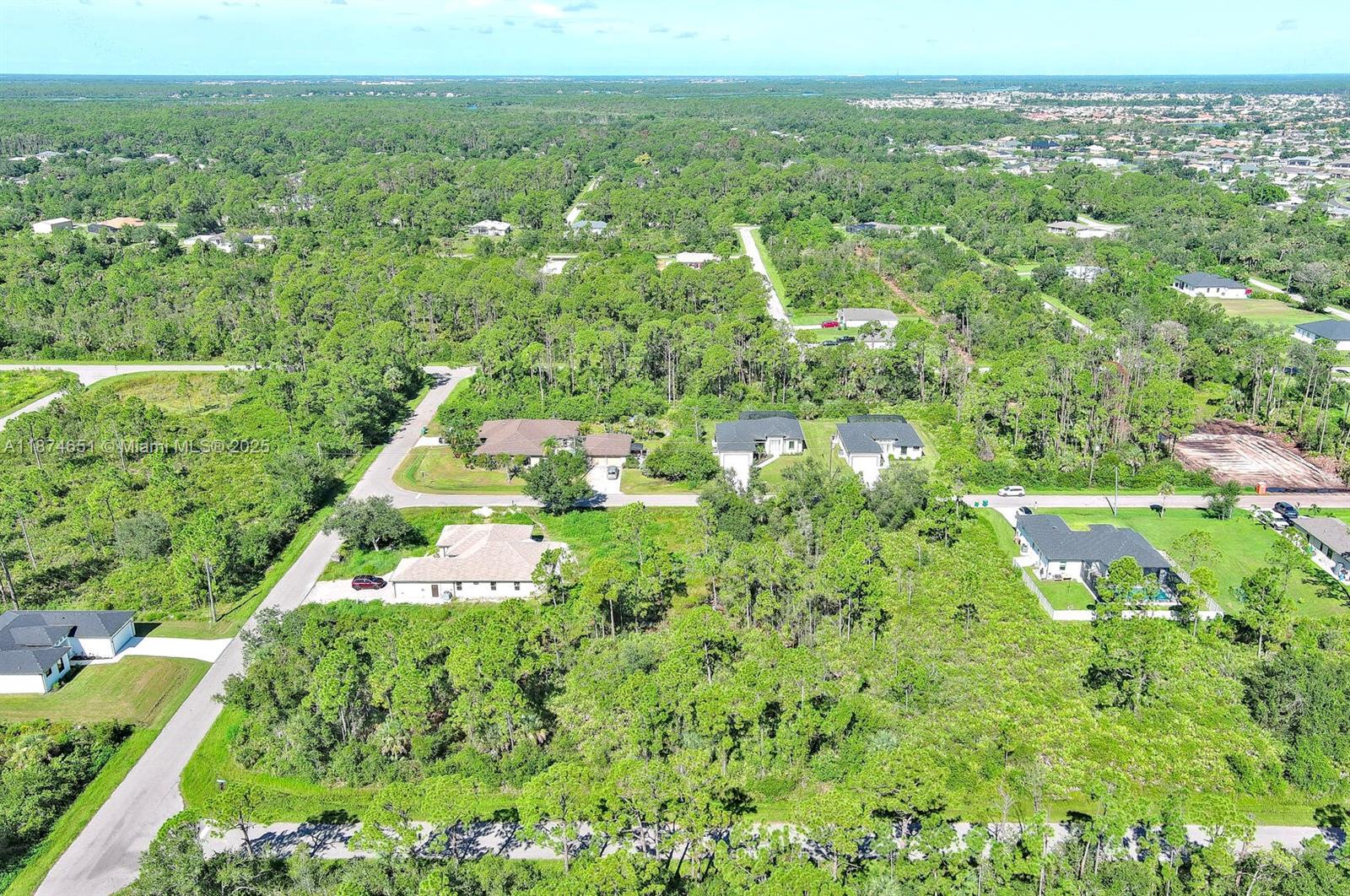 PORT CHARLOTTE - Land