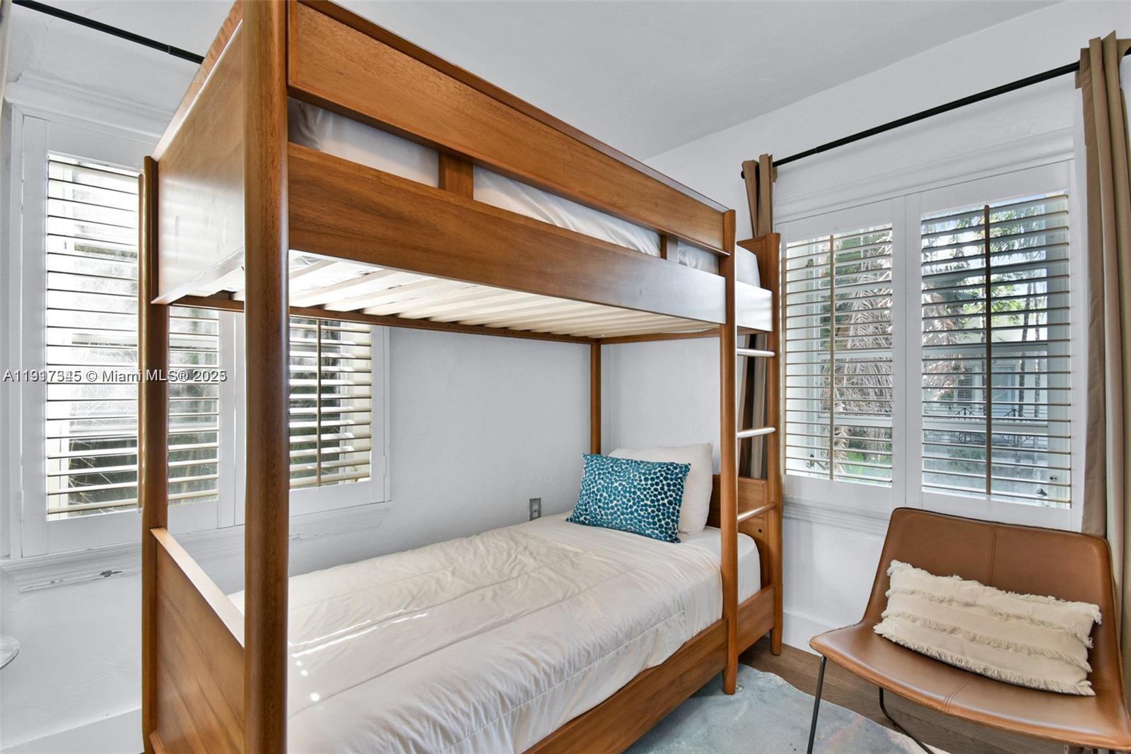 OCEAN BEACH ADDN NO 3 - Residential