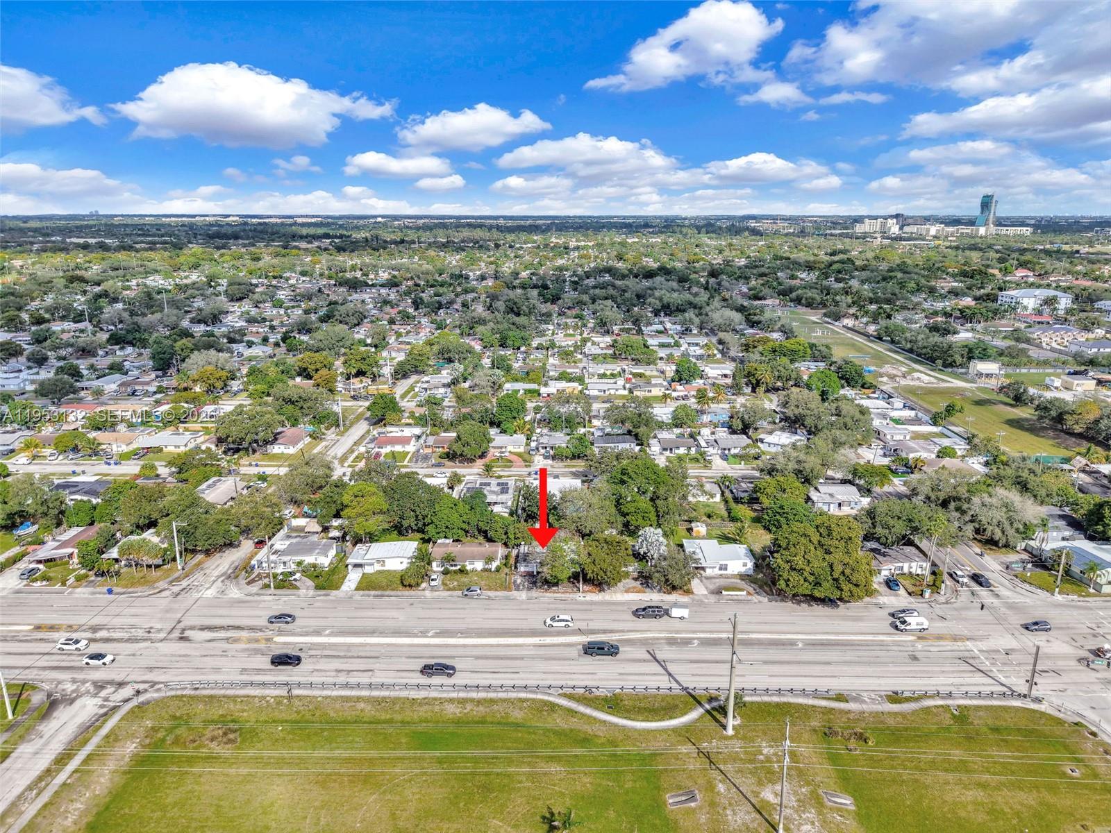 PALM LANE VILLA - Residential