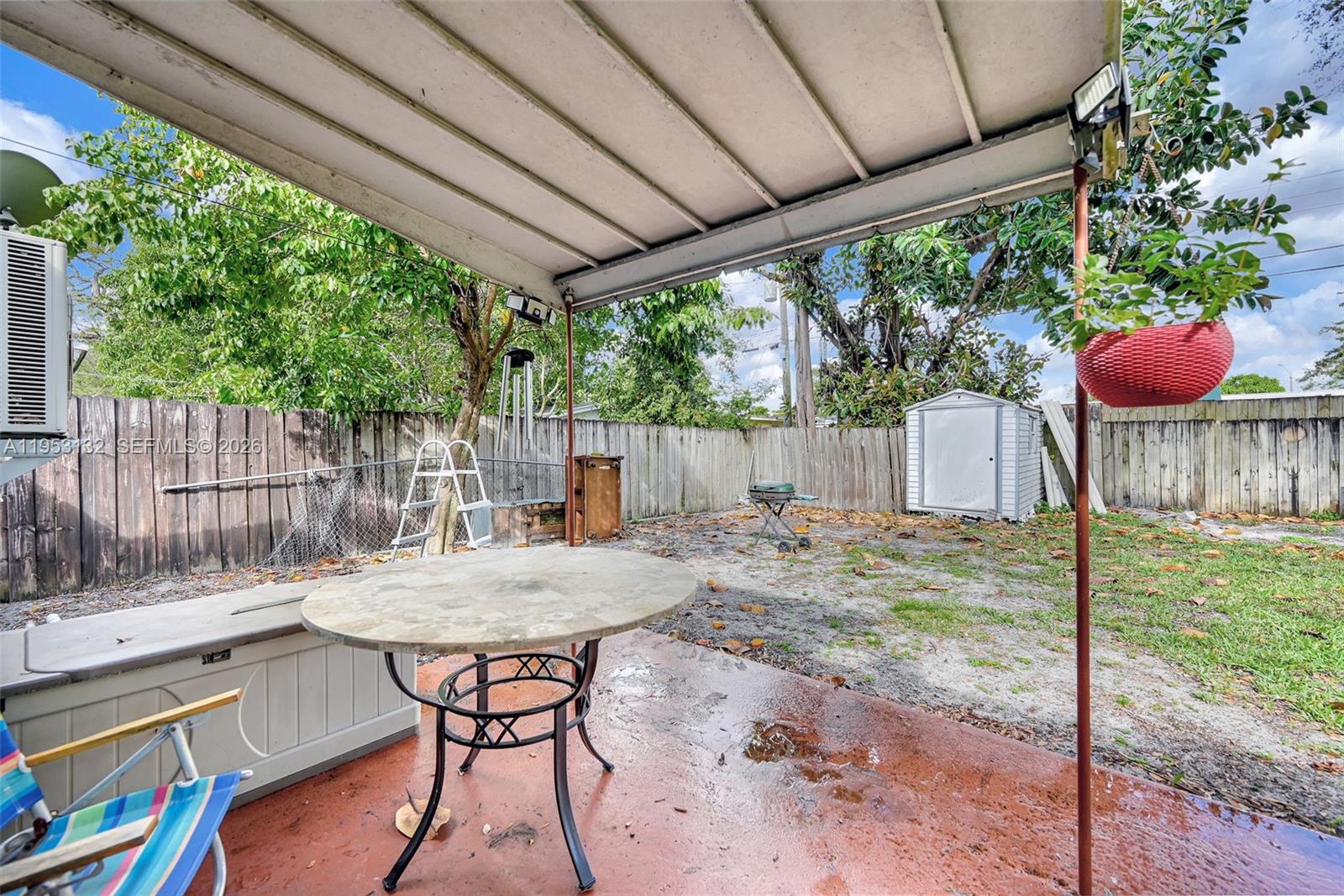 PALM LANE VILLA - Residential