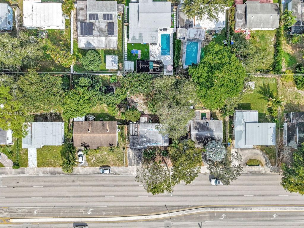 Photo of 6629 Sheridan St, Hollywood, FL 33024 (MLS # A11953132)
