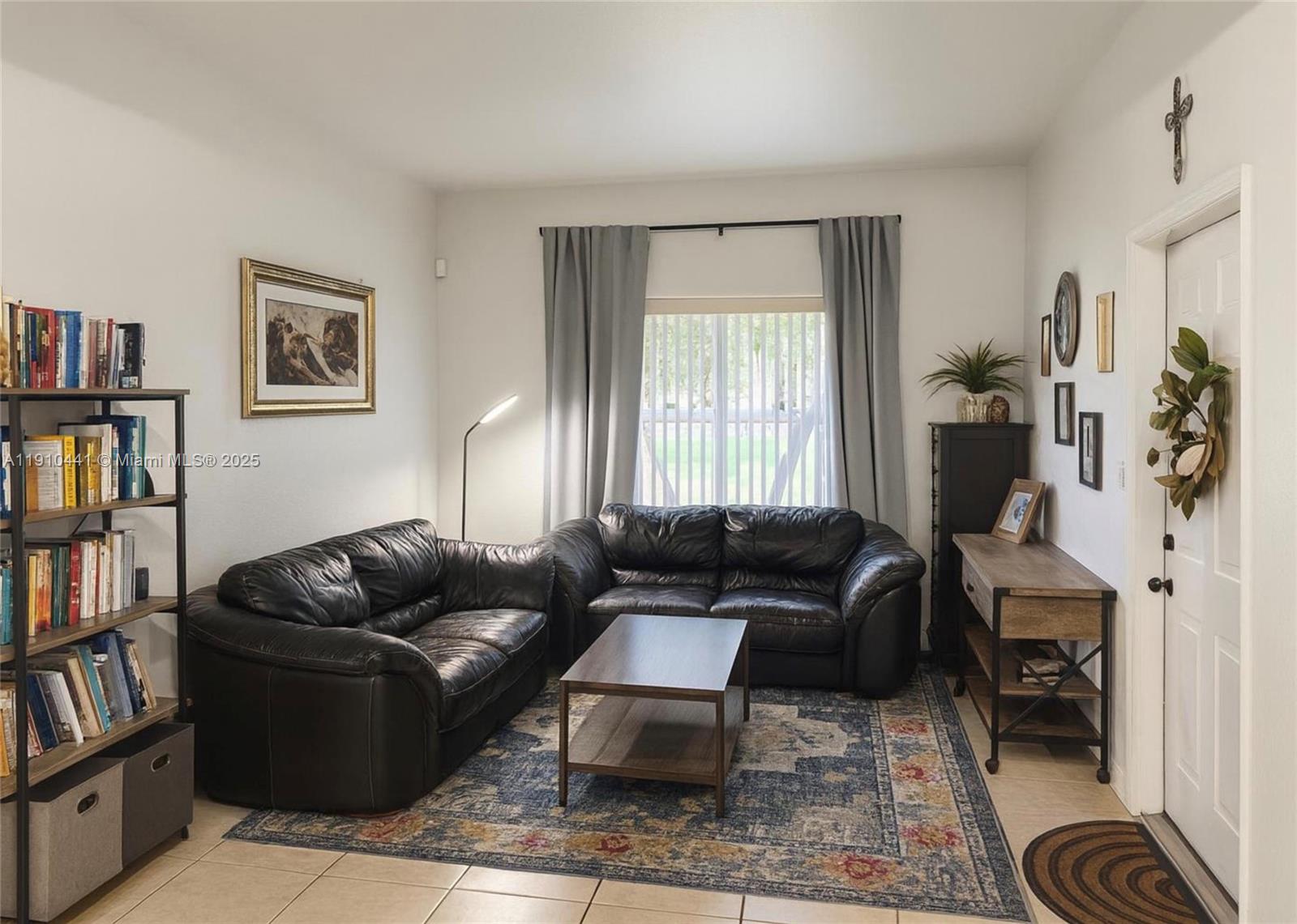 PEMBROKE CAY CONDO - Residential Lease