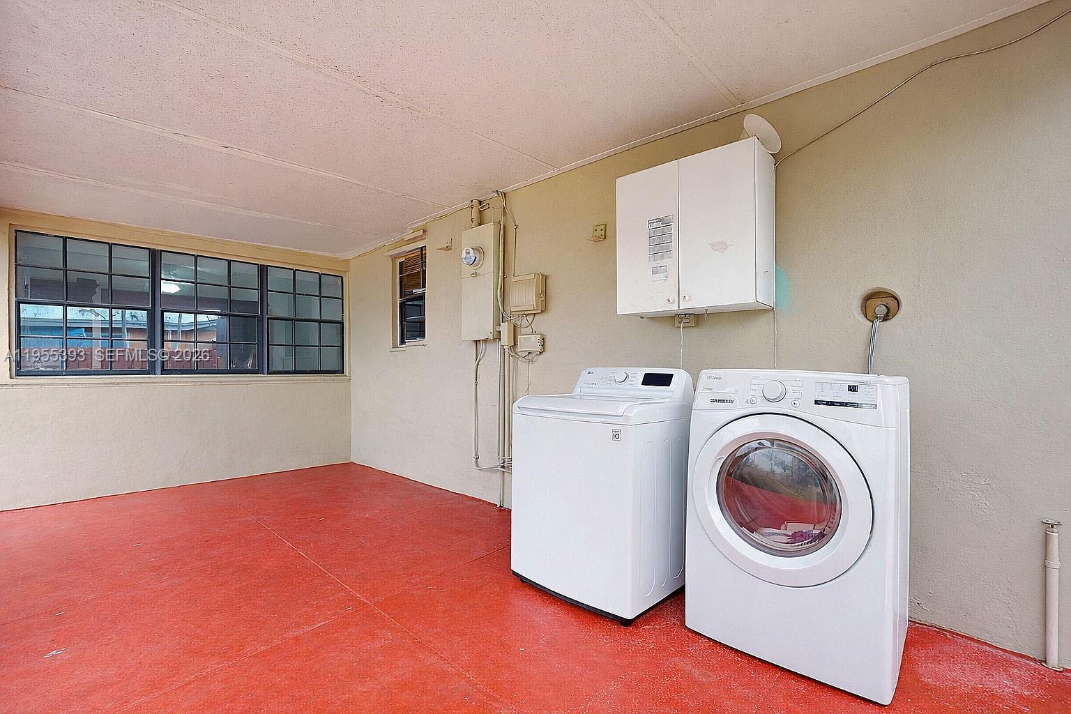 DIXIE ESTATES 2ND ADDN - Residential