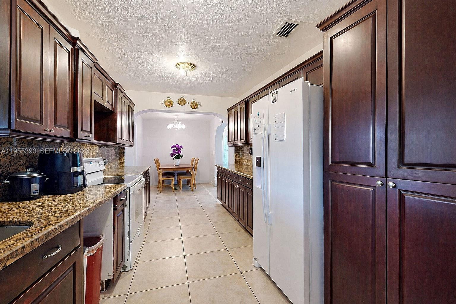 DIXIE ESTATES 2ND ADDN - Residential