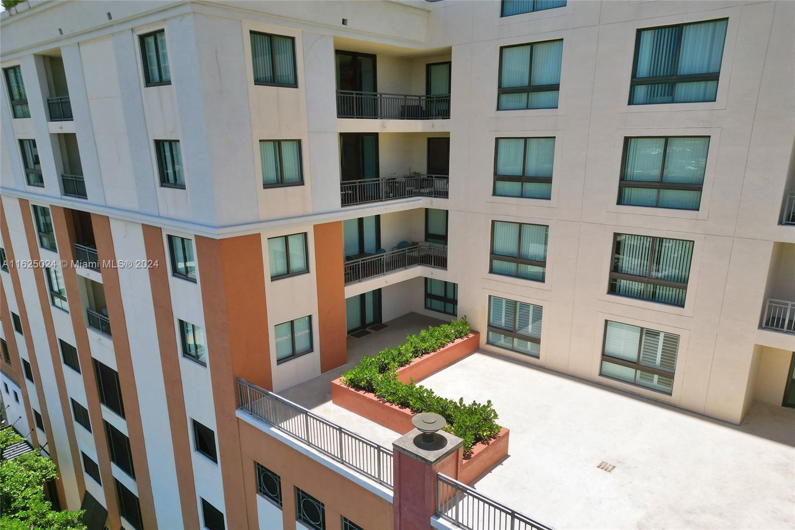 WAVERLY AT LAS OLAS CONDO - Residential