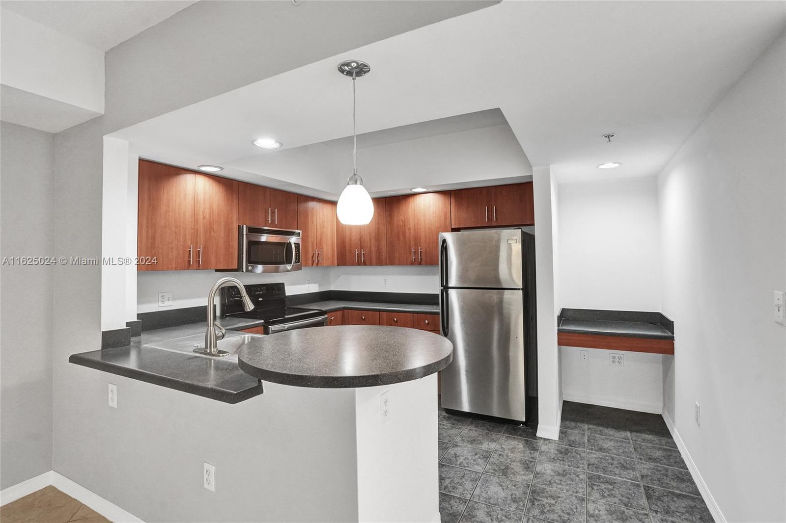WAVERLY AT LAS OLAS CONDO - Residential