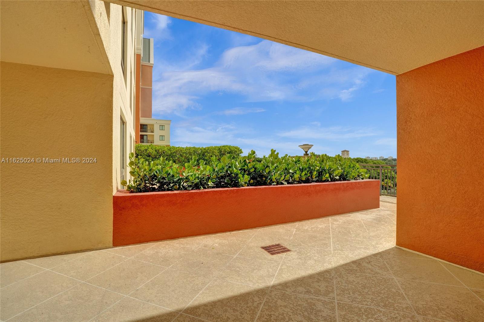 WAVERLY AT LAS OLAS CONDO - Residential