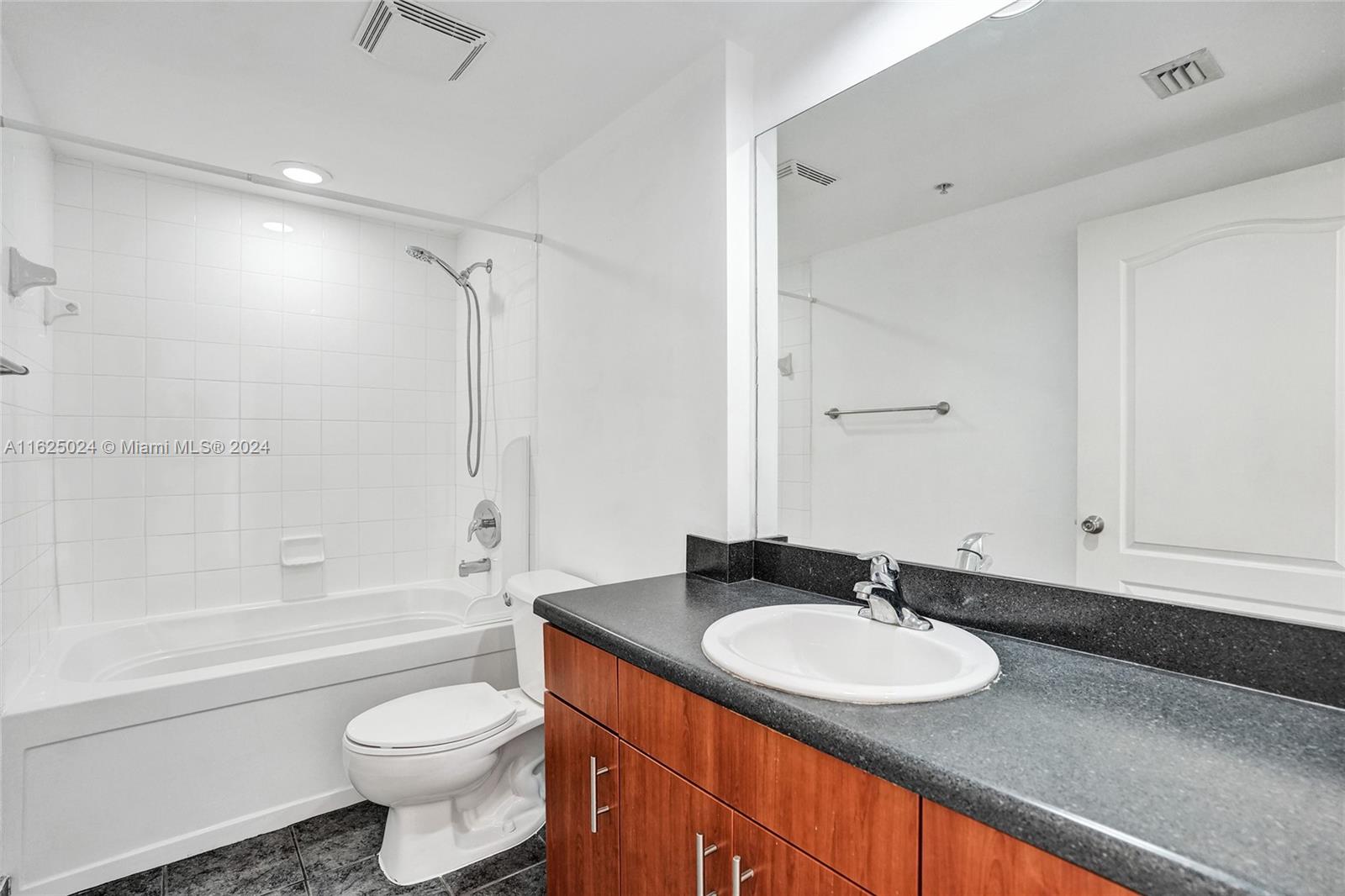 WAVERLY AT LAS OLAS CONDO - Residential
