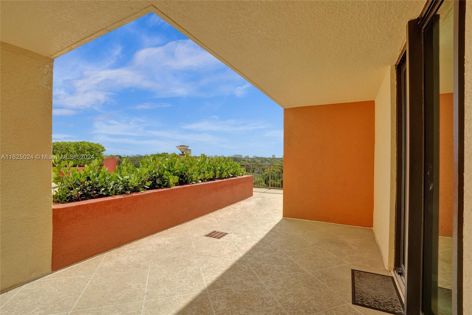WAVERLY AT LAS OLAS CONDO - Residential