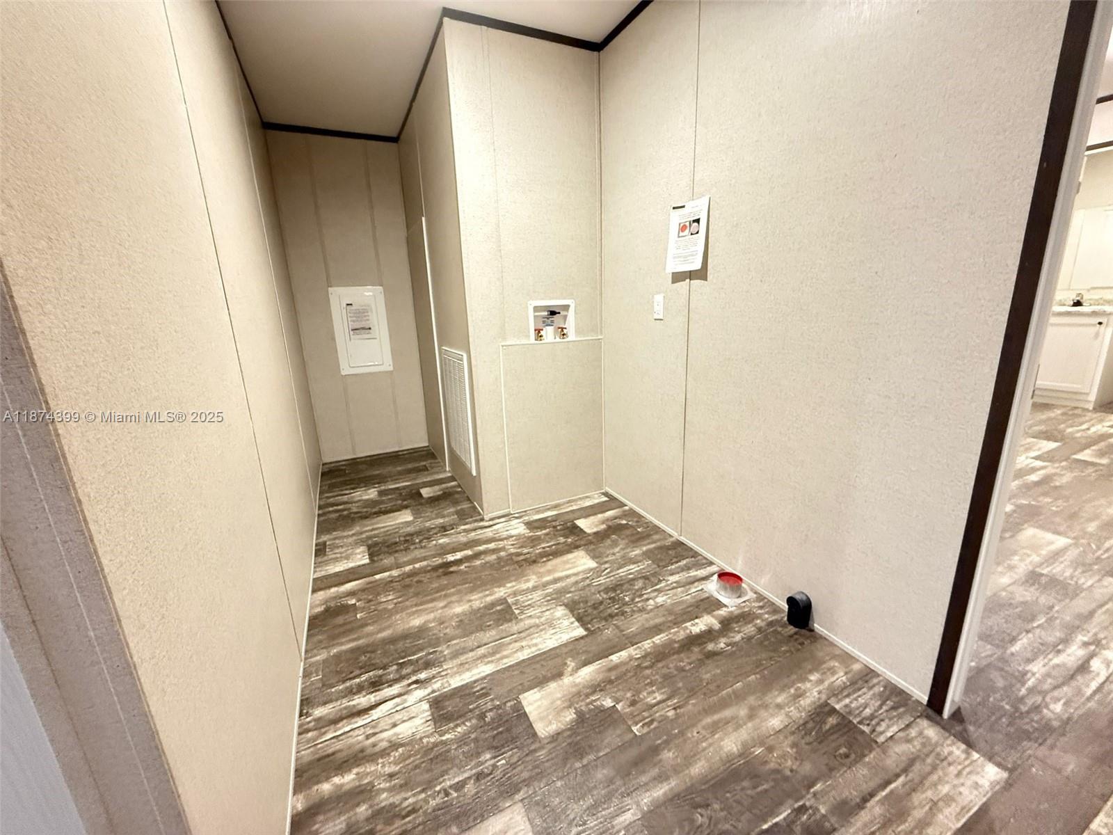 PARADISE VIEW ESTATES - Residential