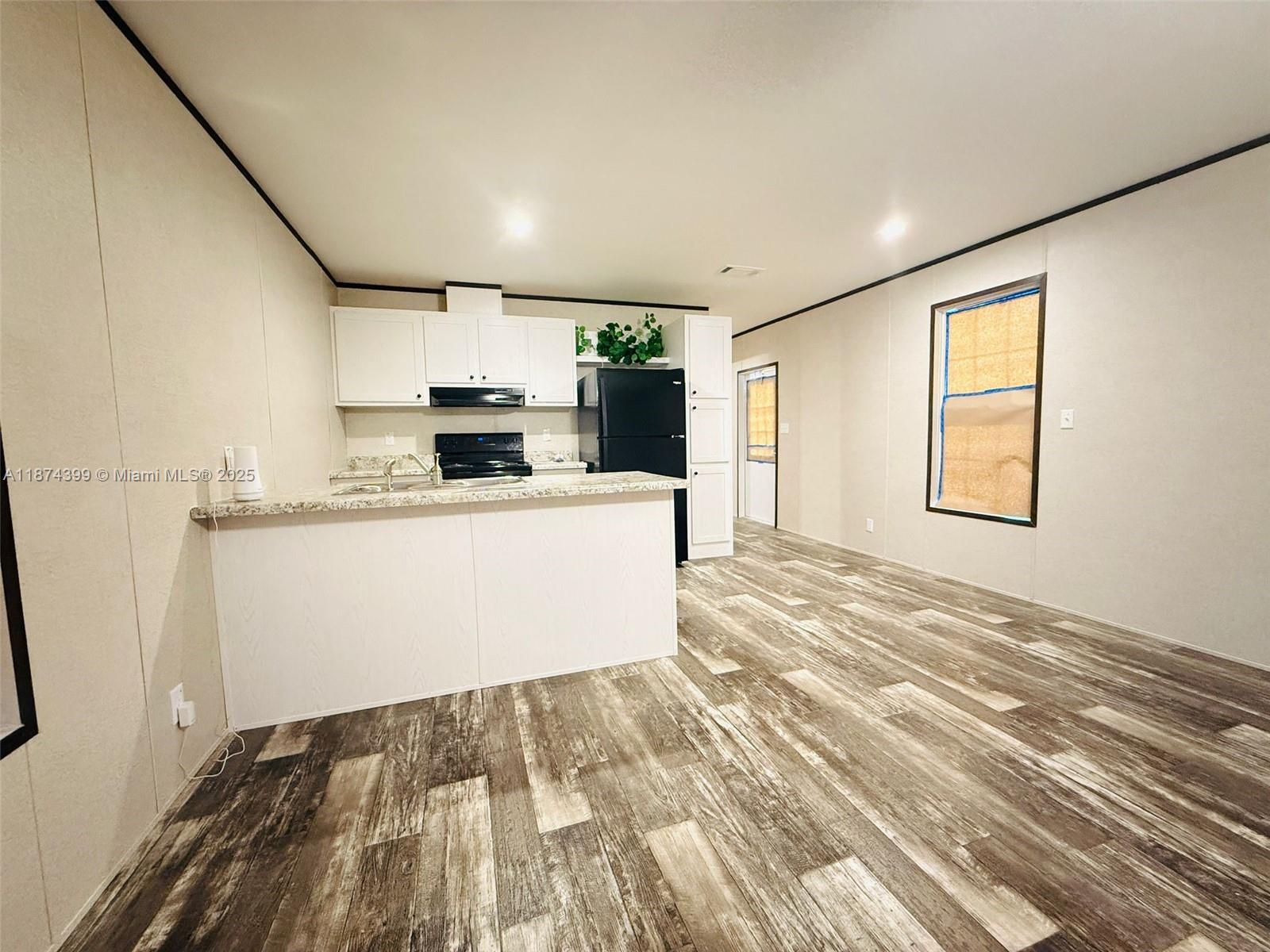 PARADISE VIEW ESTATES - Residential