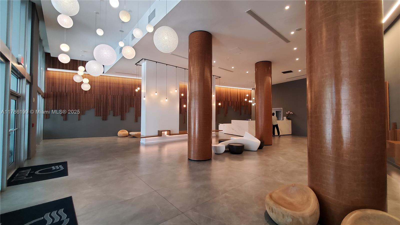 WIND CONDO - Residential Lease