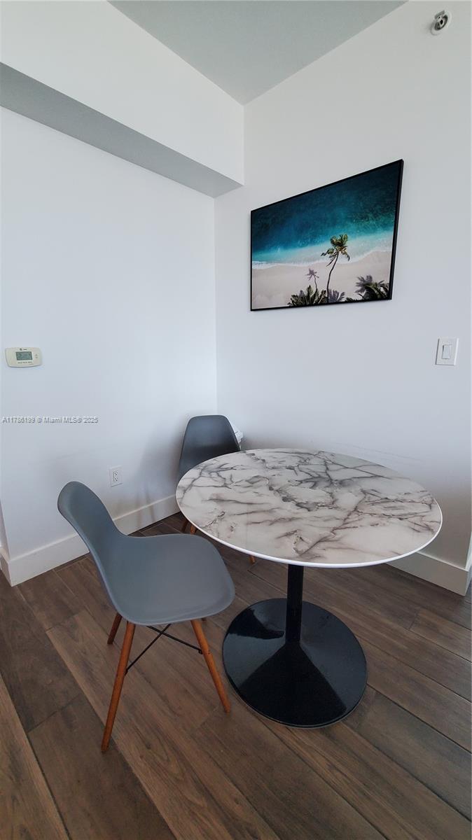 WIND CONDO - Residential Lease