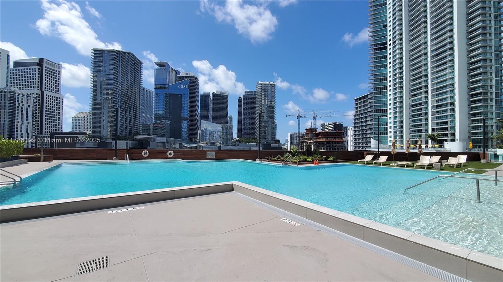 WIND CONDO - Residential Lease