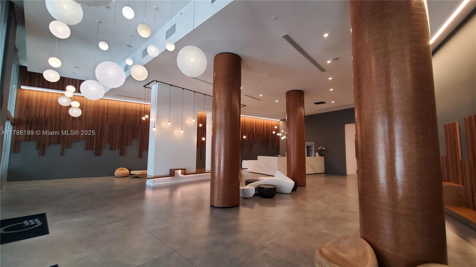 WIND CONDO - Residential Lease