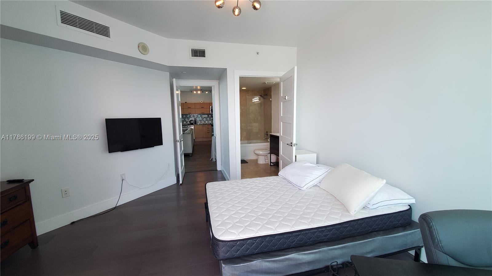 WIND CONDO - Residential Lease