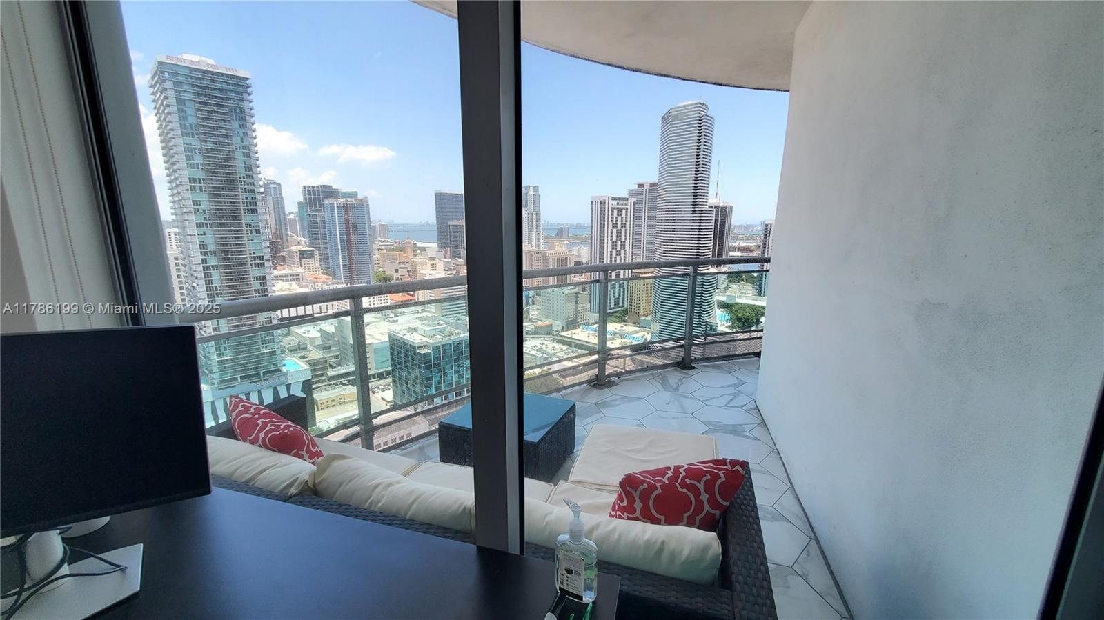 WIND CONDO - Residential Lease