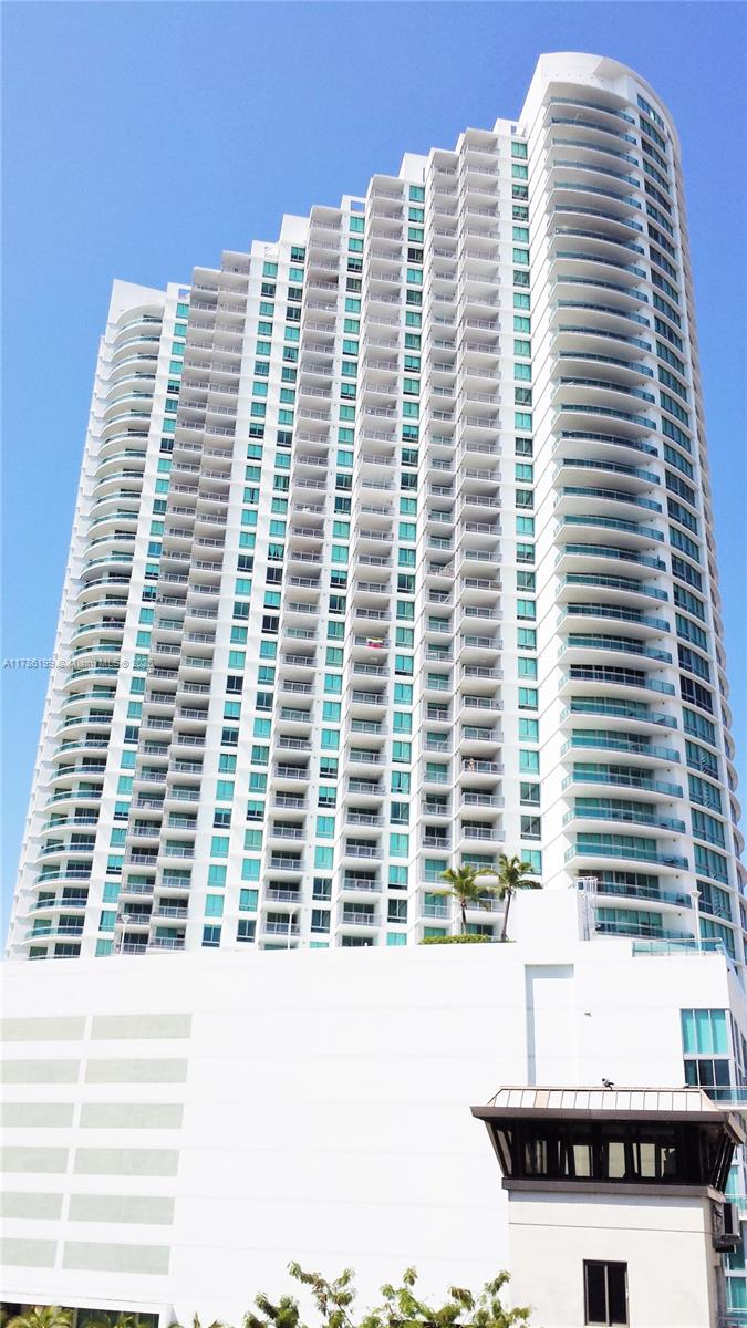WIND CONDO - Residential Lease