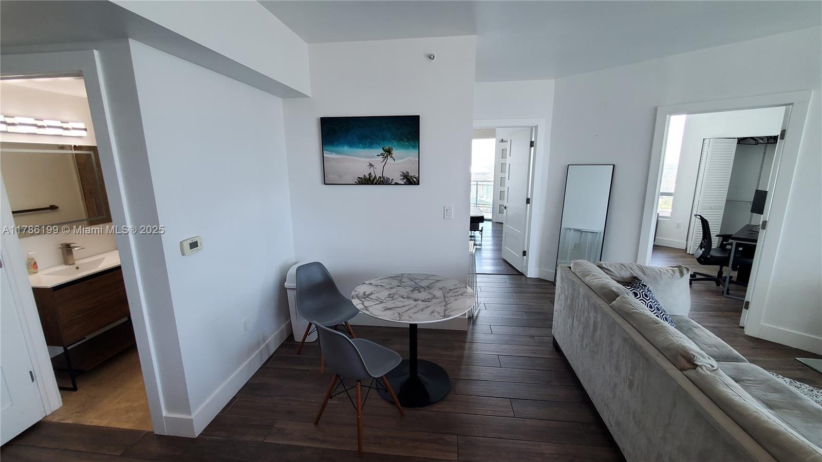 WIND CONDO - Residential Lease